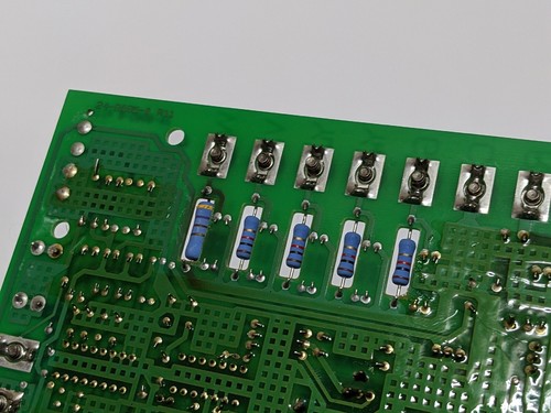 JOHNSON CONTROLS 62-24306-05 Modulating Control Board G981UNZ-0403 (USED). - Picture 11 of 11