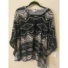 Belle Du Jour Geometric Print Poncho Size M