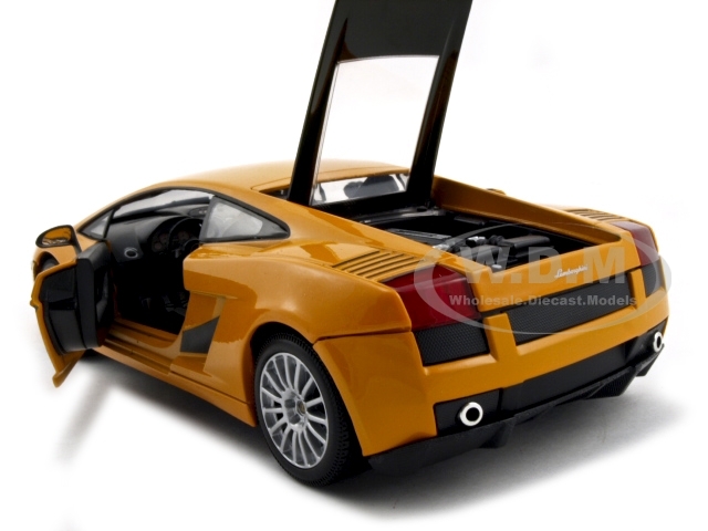 LAMBORGHINI GALLARDO SUPERLEGGERA ORANGE 1:18 MODEL CAR BY