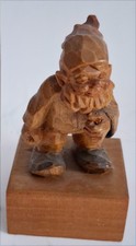 Holzplastik  handgeschnitzten Zwerg  Wichtel Monogramm CH um 1930