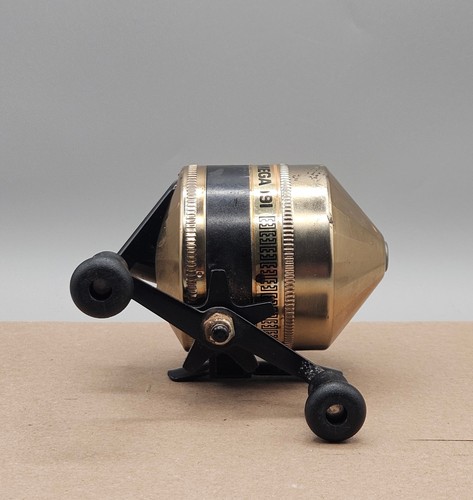 Vintage Zebco Omega 191 spincast reel made in USA - Picture 6 of 10