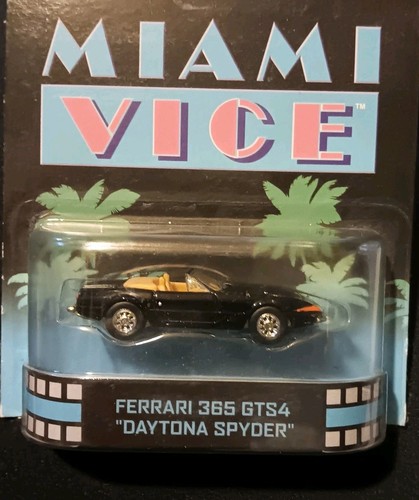 HOT WHEELS -RETRO ENTERTAINMENT- MIAMI VICE- FERRARI GTS4 DAYTONA SPYDER - Imagen 2 de 8