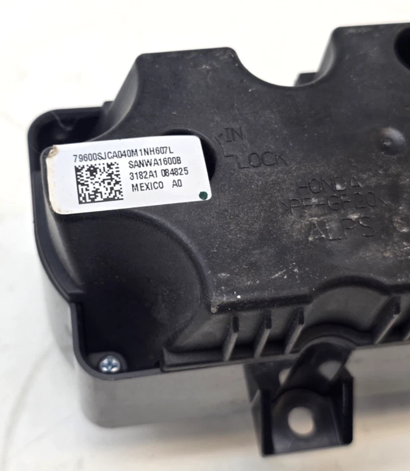 Honda Ridgeline 2009-2014 Heater A/C Climate Control B0525900 - Image 4 of 4