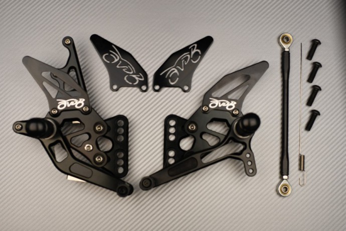 Platines commandes reculées racing GSXR 1000 repose-pied moto noir Suzuki WVB6 2005 2006