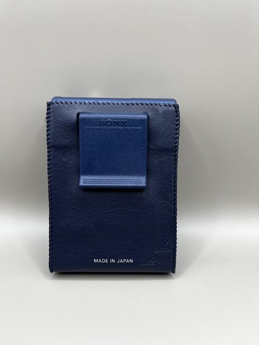 First model SONY FM WALKMAN SRF-40 FM 1980 Works FM:76-90MHz from Japan - Picture 6 of 11