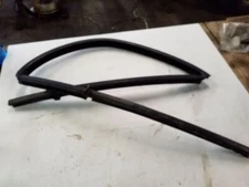 Left Front Inside Door Glass Track Seal Fits 07 08 09 10 11 12 Lincoln Navigator