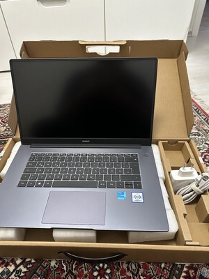Huawei MateBook D 2021 15,6 Zoll (256GB SSD, Intel Core i3 New Gen, 4,20 GHz,...