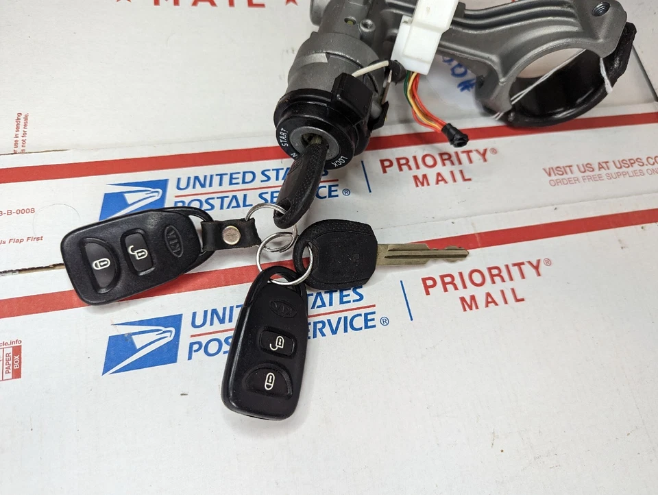 2005-2010 Kia Sportage Ignition Lock Cylinder Assembly Switch Key 05 06 07 08 09 - Image 2 of 4