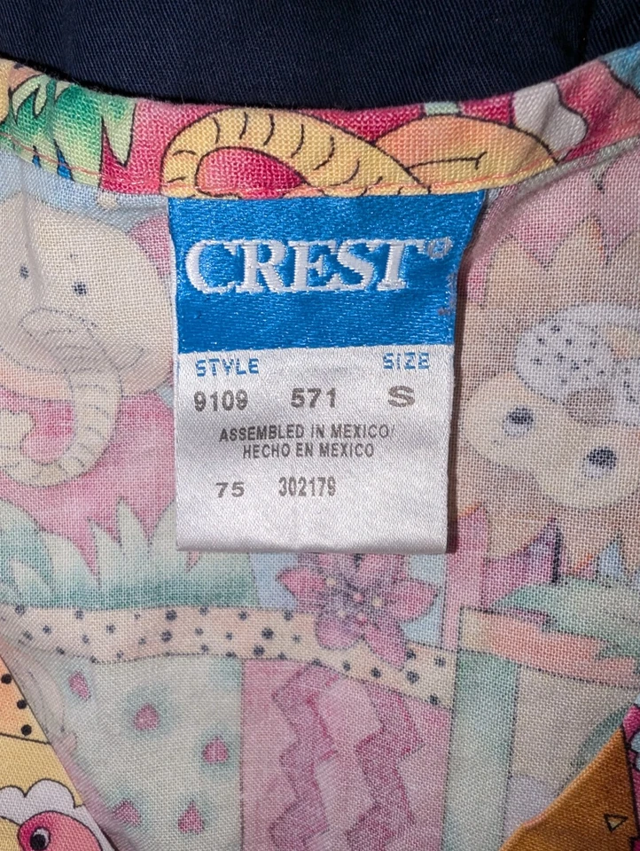 CREST Woman's Short Sleeve Colorful Pullover Scrub Top - Size S - Image 4 of 4