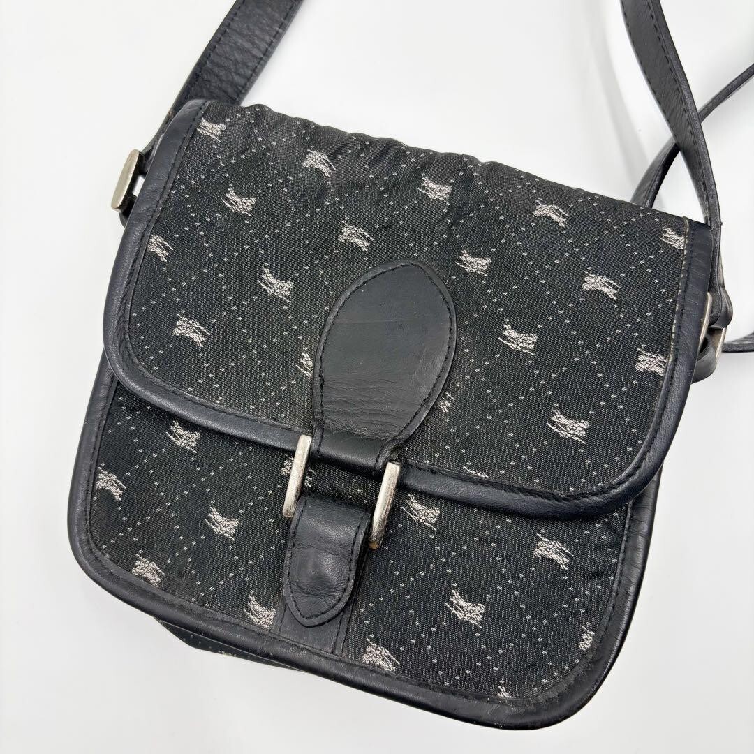 バーバリー キャンバスショルダーバッグ ホースロゴ レザー 黒ブルー