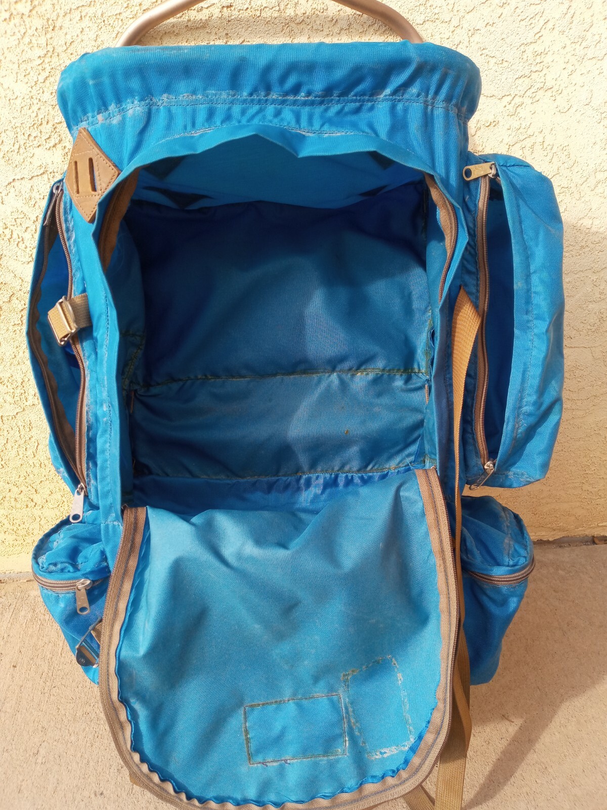 Jansport Hiking Backpack External Aluminum Frame Hip Wings Light Blue