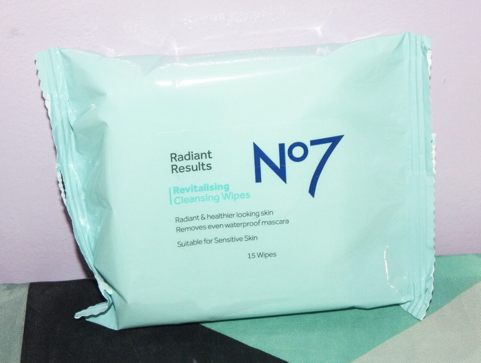 Boots No7 Radiant Results Revitalising Cleansing Wipes 15 Count ~ New