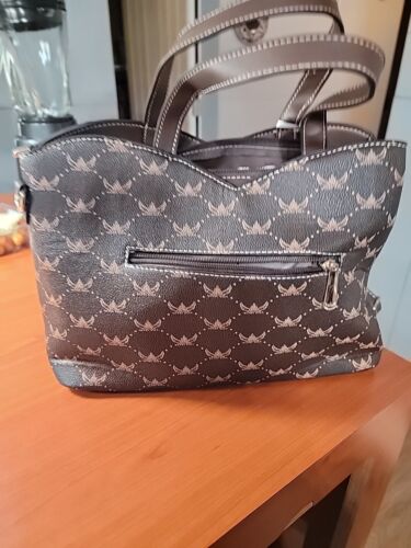 W1684 Wendy Keen Leopard Tote - Picture 3 of 5