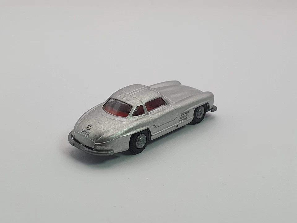 Mercedes 300 SL Pralinè 1/87 Foto 3 de 4