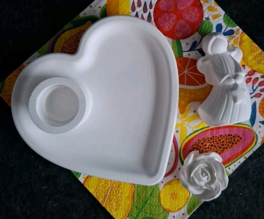 KUPI Keramik:  Herzschale mit Kerzenhalter, Engel und Rose (Handarbeit) - Bild 3 von 4