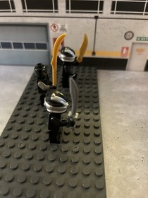 (83) LEGO Ninjago Minifigure Nindroid Warrior  (Lot Of 3)