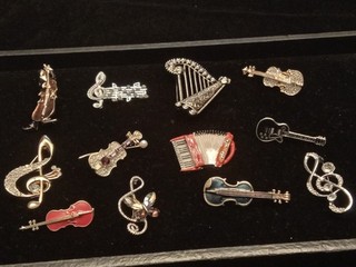 12 Pieces New Musical Instruments Costume Jewelry Brooches Pins Jewelry Lot