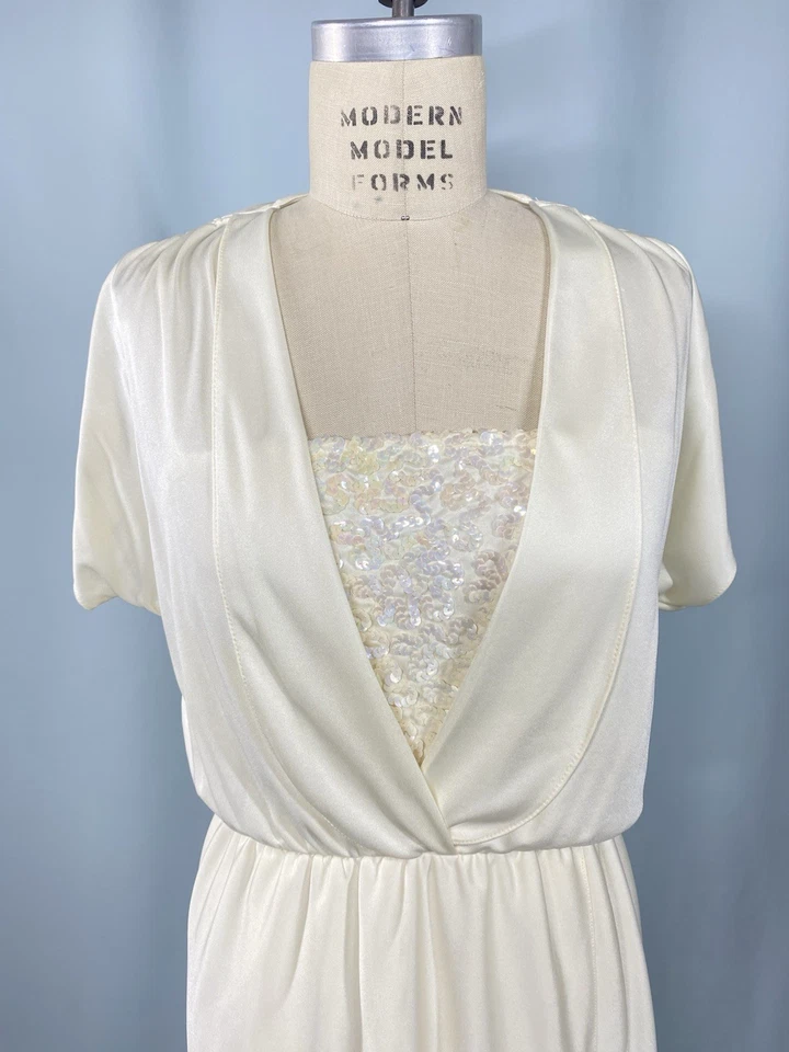 Vestido Vintage TAMANHO MÉDIO 10 Lantejoulas Marfim MONTGOMERY WARD ANOS 70 ANOS 80 DISCOTECA CASAMENTO - Imagem 4 de 4