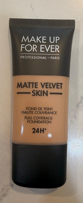 Make Up For Ever Matte Velvet Skin Foundation Y365