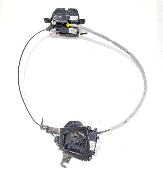 Conjunto de actuador de cerradura de puerta de escotilla OEM 2016 BMW 328I GT  Foto 2 de 4