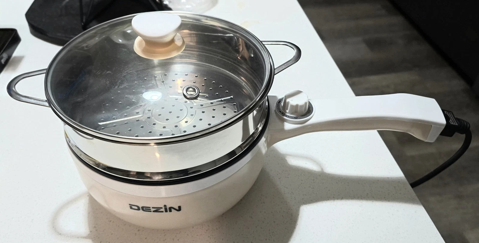 Dezin Hot Pot Electric with Steamer, Non-Stick Sauté Pan..New Tested..