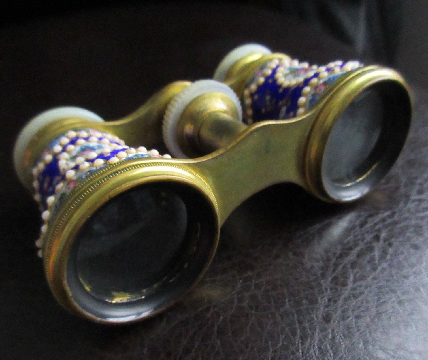 Repoussé and Chased Antique Opera Glasses / Binoculars / Jumelles