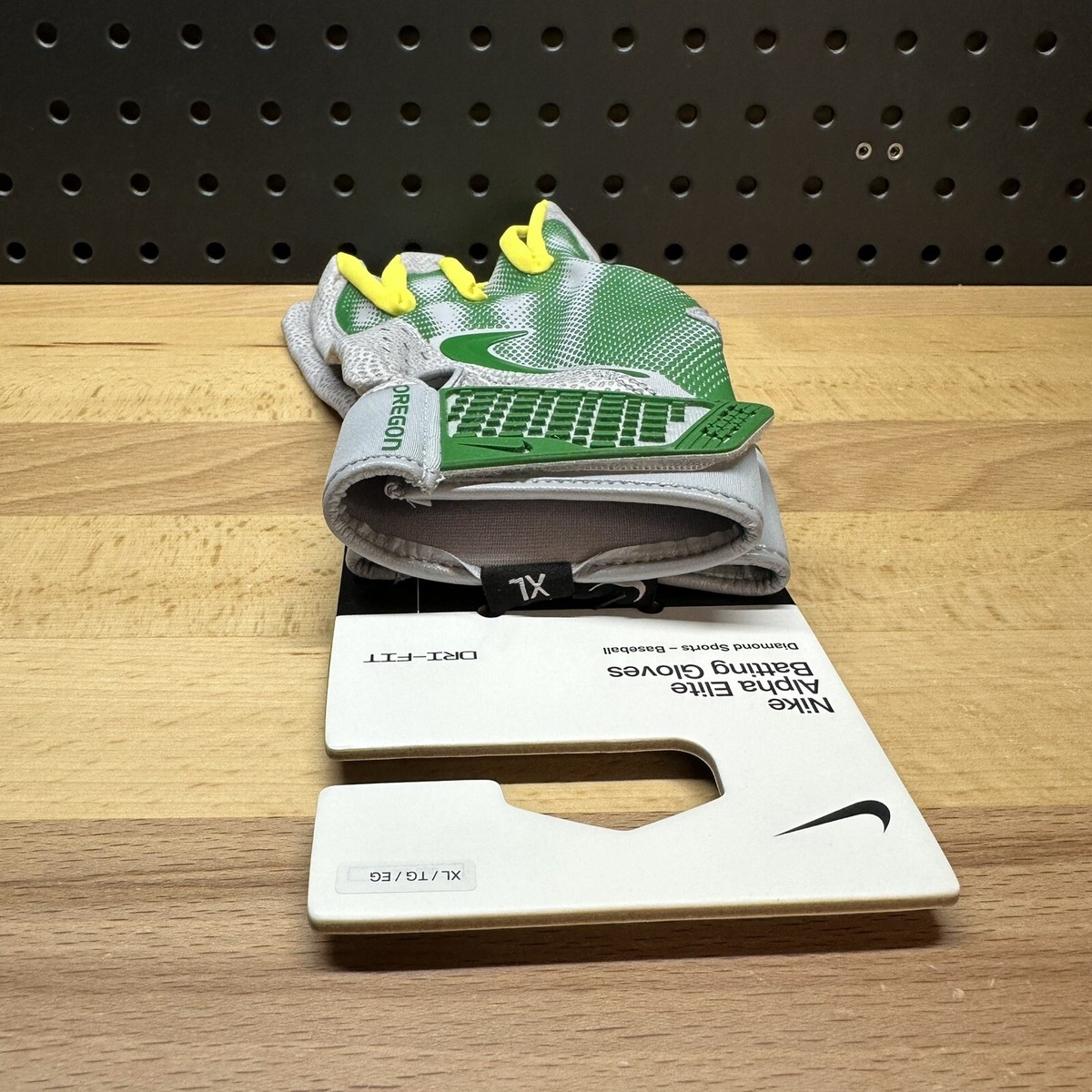 Nike Alpha Elite Oregon Ducks Baseball Batting Gloves FB4177