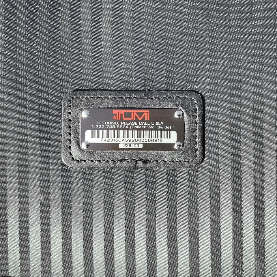 Equipaje con ruedas para ropa expandible de nailon balístico negro Tumi de 28" 2284D3 Foto 3 de 4