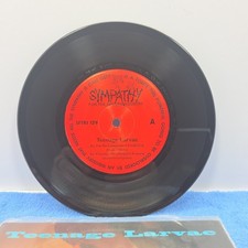 TEENAGE LARVAE - I'M SO LONESOME I COULD CRY / FLORENCE HENDERSON'S FUNERAL 7