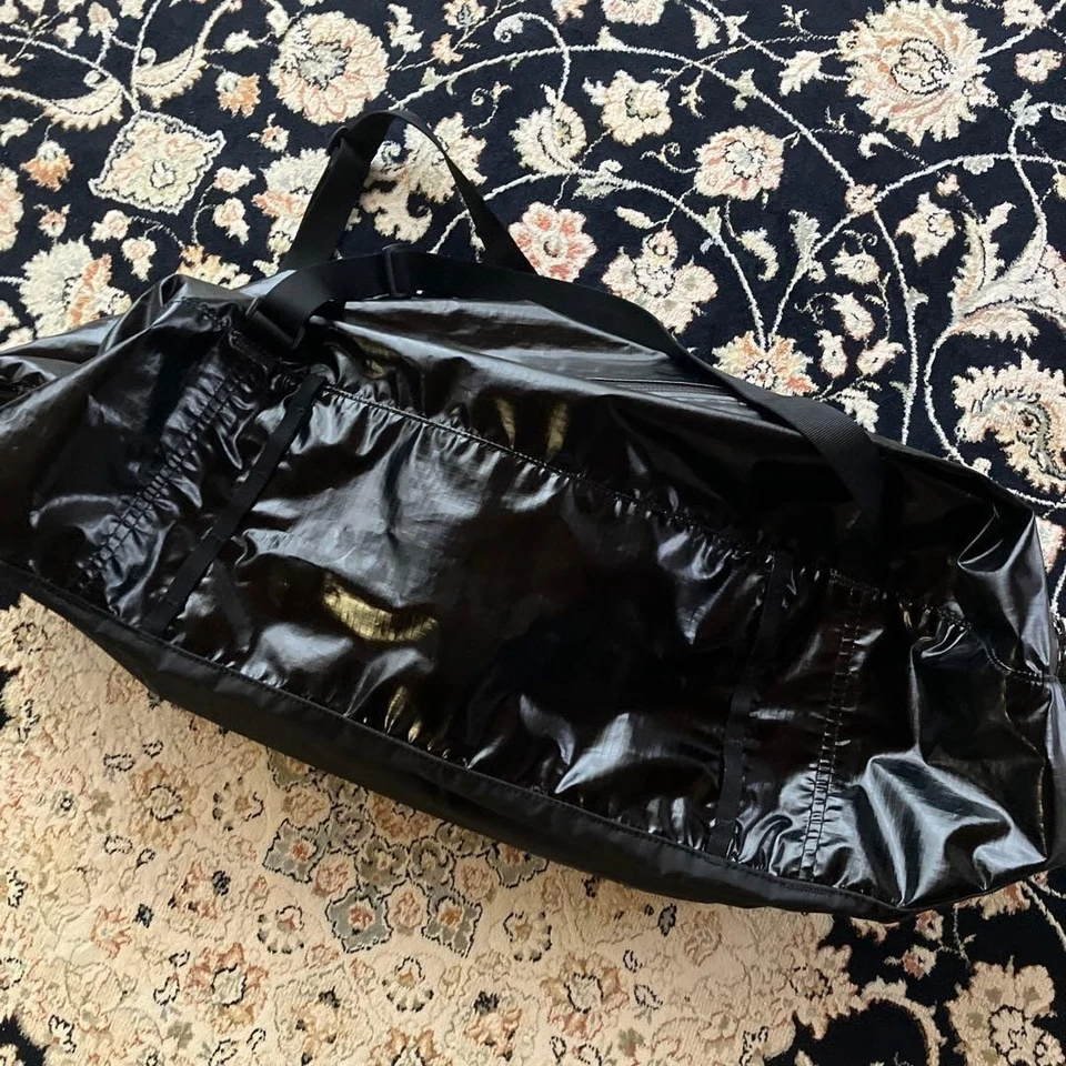 Patagonia Black Hole Duffle 45L All Black Lightweight Tag Rare 2017 - Image 3 of 4