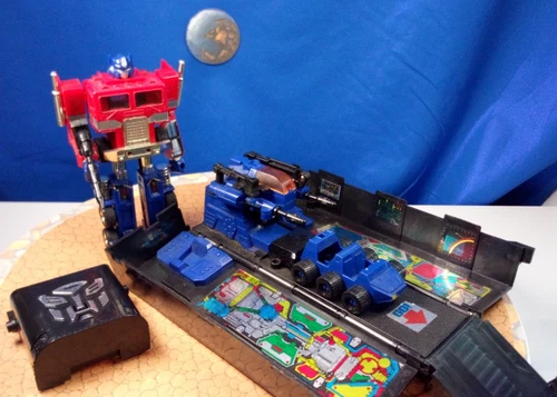 Transformers G2 Optimus Prime Truck 1992 Vintage Hasbro Gen 2