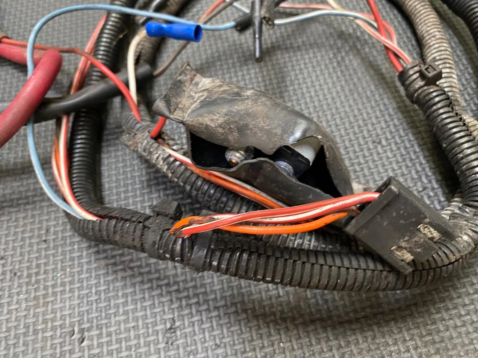 Arnés de cableado principal Polaris Explorer 400 99 4x4 Foto 3 de 4