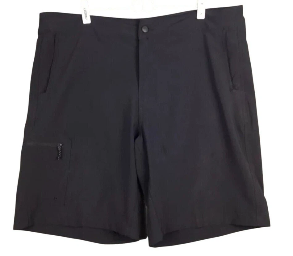 Magellan Mens L Fishing Shorts L Black Cargo Outdoors Fish Gear Sporty Pocket