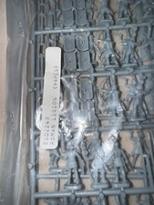 ES0224B ROMAN LEGION 94 Pc Model Set HO 1/87 Scale