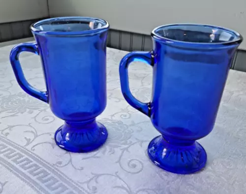 Vintage Pair of Anchor Hocking Cobalt Blue Glass Footed Coffee/Tea Mugs 16 oz