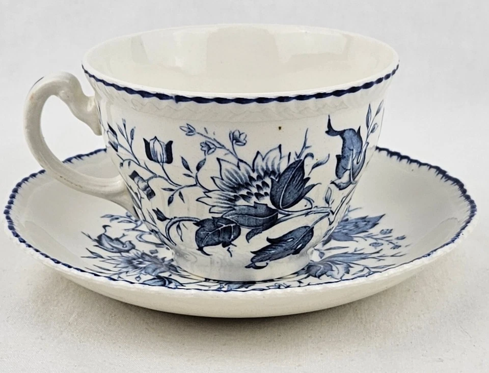 Tazas de té y platillos Wood and Sons Burslem England Williamsburg para 5 Foto 2 de 4