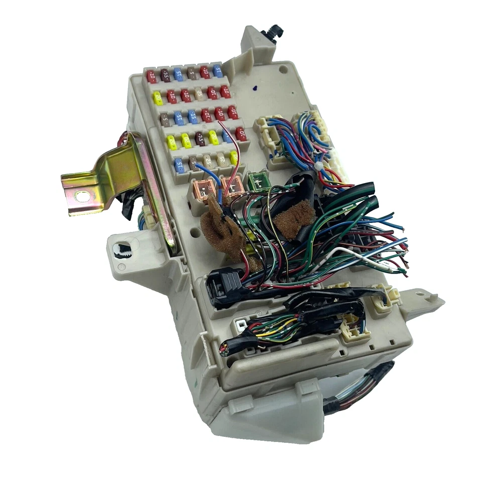 Lexus ES330 STD, Fuse Box Cabin, 03-06, 3.3L-V6, AT-U151E, 3MZFE, 82730-33230 - Image 4 of 4