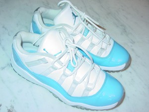 jordan retro 11 carolina blue