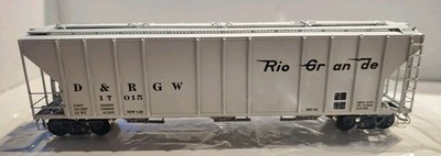 Overland Models HO Scale P/S  PS2-CD Covered Hopper D&RGW #17015 Custom Painted 