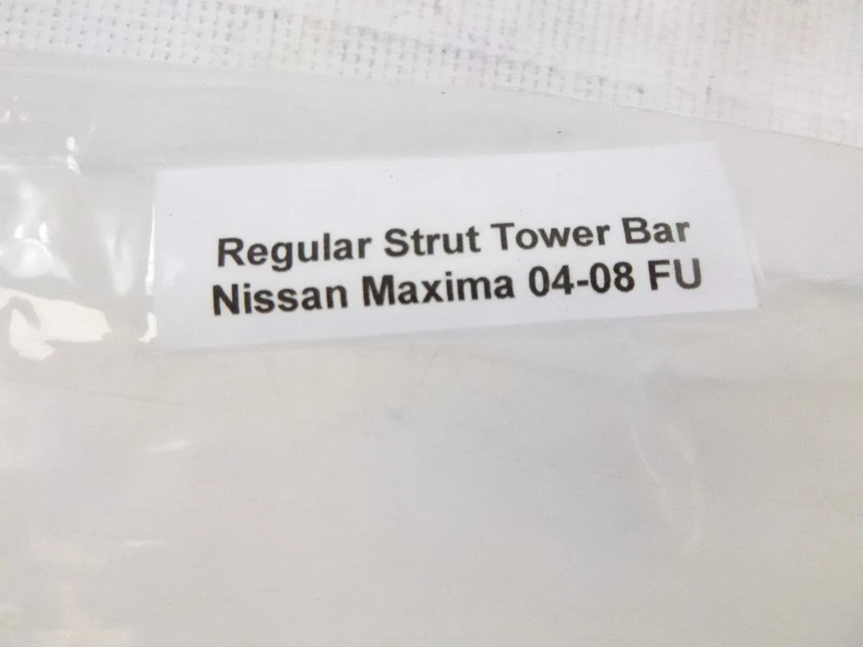 Barra de torre de puntal superior delantera regular Whiteline para Nissan Máxima 2004-2008 Foto 2 de 4