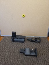 Canon BG-E3 Battery Grip For Xt,XTi w options for 2 Cannon or 6 AAA Batteries 