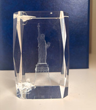 3D 360 Clear Crystal Paperweight Block with Engraved Statue of Liberty Design