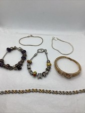 Mixed Lot Of Costume Jewelry Bracelets. 10/16