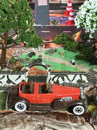 Hot Wheels Whitewalls 1931 Duesenburg 31 Doozie Red Diecast 1:64 USED EX Cond - Picture 6 of 9