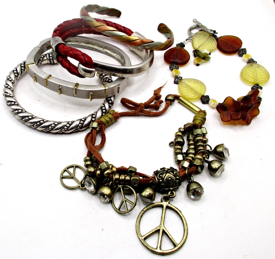 Винтажный 11шт лот серебро, медь, стеклянные браслеты, подвески и стеклянный шнур ожерелья - Изображение 3 из 4