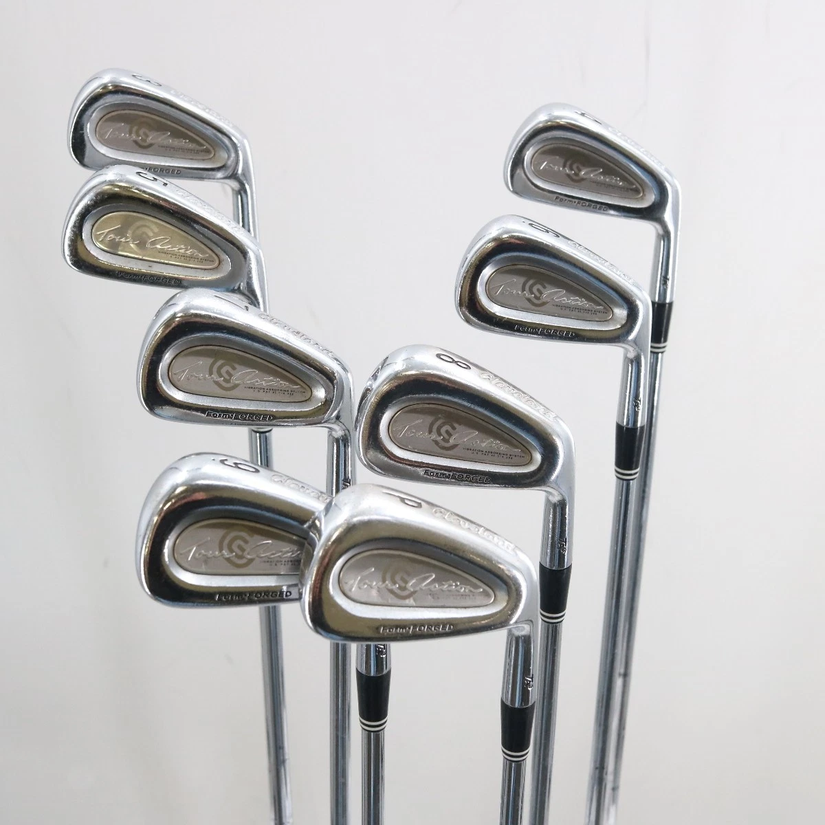 Ensemble De Fers Cleveland TA1 Gunmetal - Droitier, 3-9, P, Dynamic Gold S300