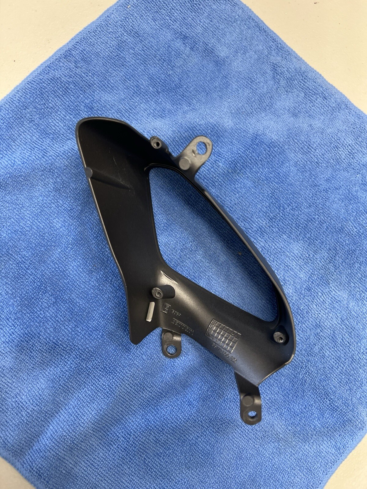 Genuine Ferrari 488 dashboard trim set. 4 piece air vent trim in magnesium. OEM