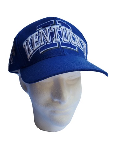 Vintage KENTUCKY WILDCATS Colosseum 