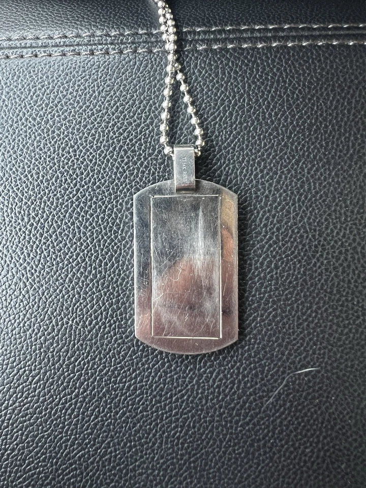 Colgante de titanio 14k revv y oro con diamantes para hombre sin marca Foto 4 de 4