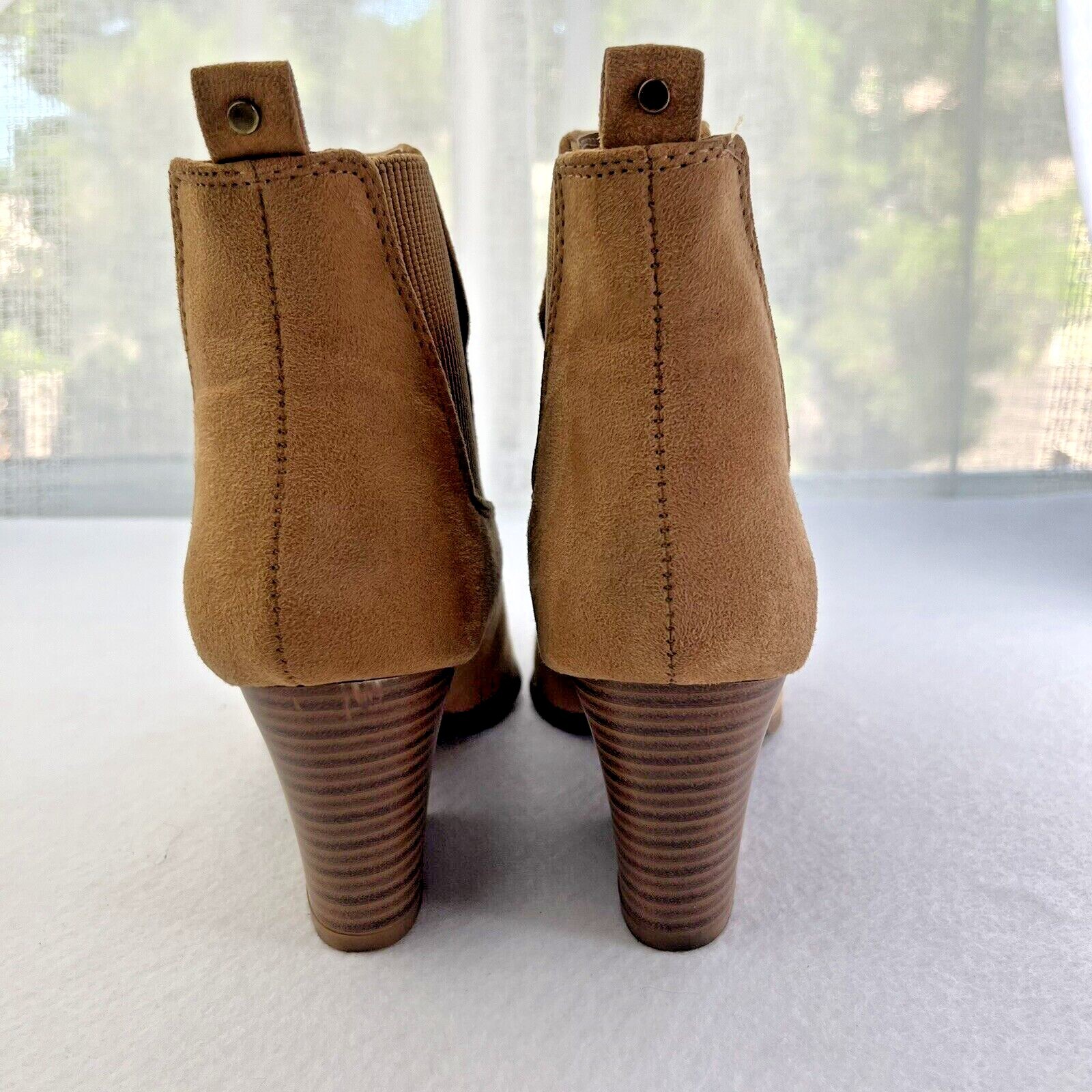 Qupid Boots Womens Size 8.5 Brown Faux Suede Pointed Toe Cuban Heel